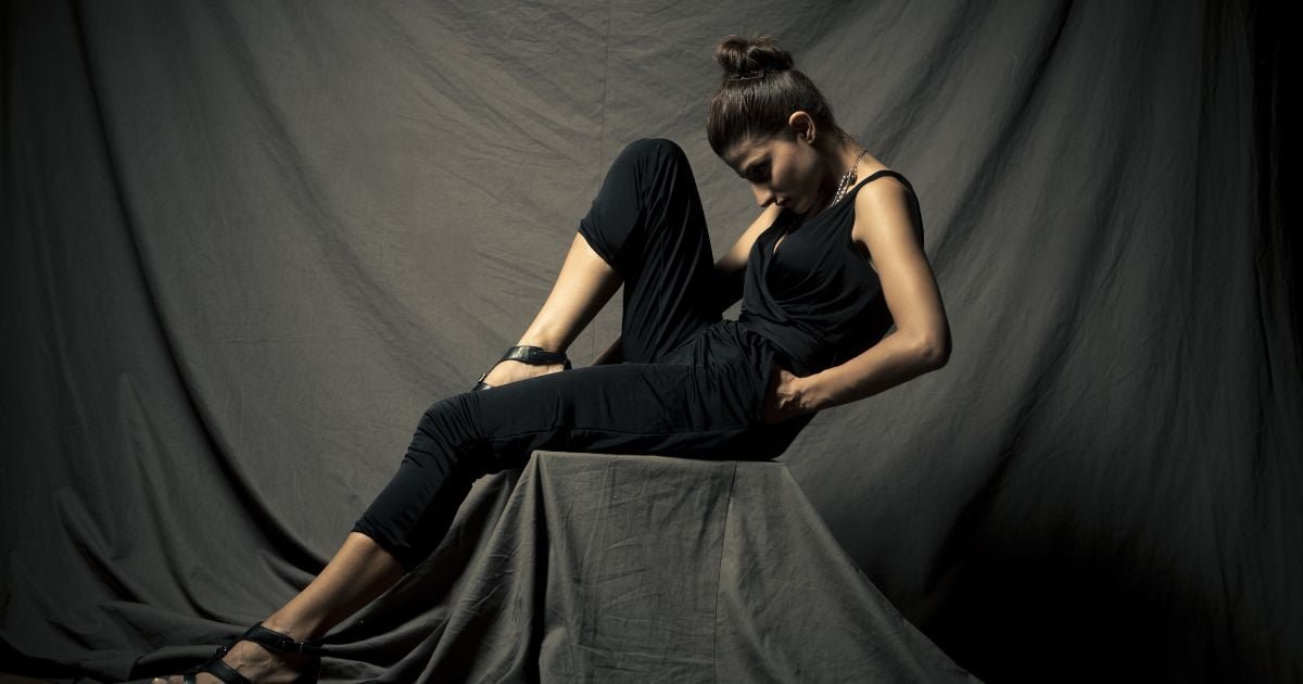 O Mito do Book Fotográfico: Como a Era Digital Transformou a Indústria da Moda e do Influencer