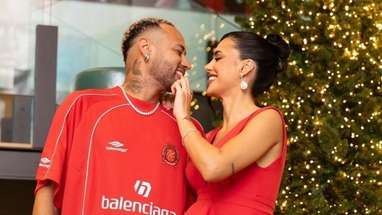 Biancardi anuncia nova gravidez e Neymar será pai pela quarta vez