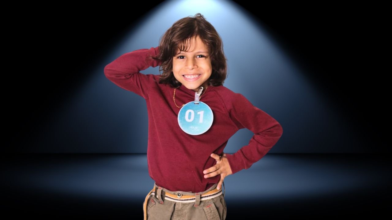 Moysés Medeiros: O Pequeno Gigante da Passarela Digital